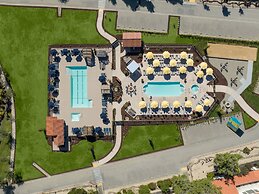 Chaminade Resort & Spa