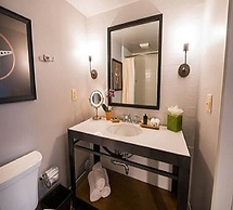 Chaminade Resort & Spa