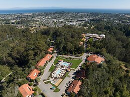 Chaminade Resort & Spa