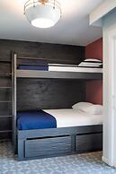 Chaminade Resort & Spa