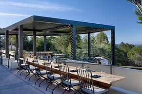 Chaminade Resort & Spa