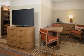 Chaminade Resort & Spa