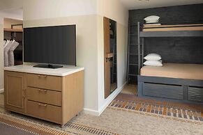 Chaminade Resort & Spa