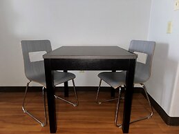 Super 8 by Wyndham Sealy