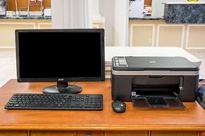 Super 8 by Wyndham Sealy