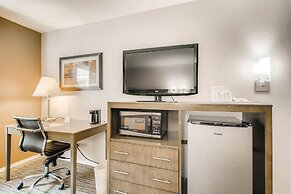 Orangewood Inn & Suites Midtown