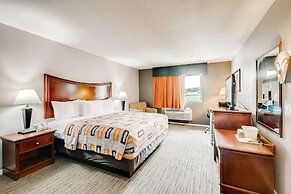 Orangewood Inn & Suites Midtown