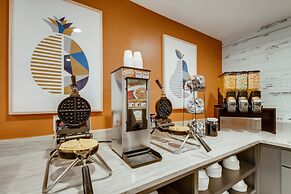 Orangewood Inn & Suites Midtown