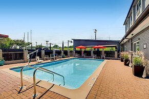 Orangewood Inn & Suites Midtown