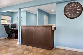 Days Inn by Wyndham Ruidoso Downs