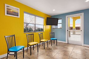 Days Inn by Wyndham Ruidoso Downs