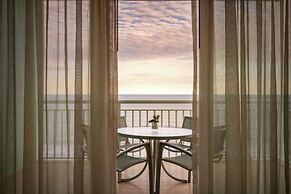 Hilton Ocean City Oceanfront Suites