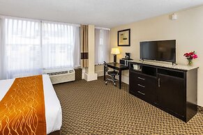 Comfort Inn & Suites Downtown Edmonton