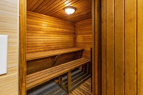 Comfort Inn & Suites Downtown Edmonton