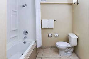 Comfort Inn & Suites Downtown Edmonton