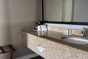 Super 8 by Wyndham Monroe