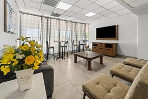 Suburban Studios Fairborn - Dayton
