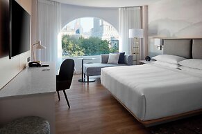 Montreal Marriott Chateau Champlain