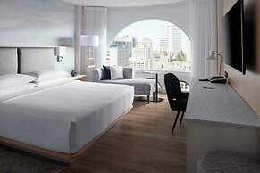 Montreal Marriott Chateau Champlain