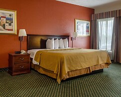 Econo Lodge Inn & Suites