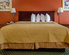 Econo Lodge Inn & Suites