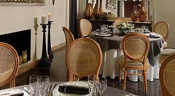 Best Western Plus Embassy Hotel