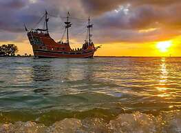 Holiday Inn & Suites Clearwater Beach by IHG