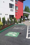 Best Western Plus Portland Airport Hotel & Suites