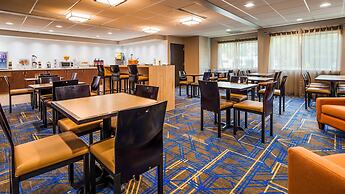 Best Western Plus Portland Airport Hotel & Suites