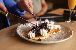 Delta Hotels by Marriott Saskatoon Downtown