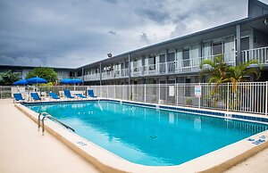 Days Inn by Wyndham Stuart