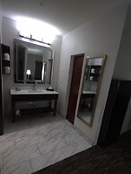 Atrium Hotel and Suites DFW Airport South