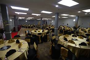 Atrium Hotel and Suites DFW Airport South