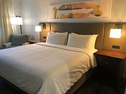 Crowne Plaza Chicago-Northbrook by IHG