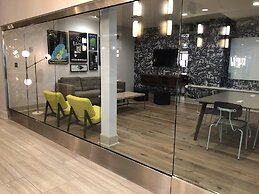 Crowne Plaza Chicago-Northbrook by IHG