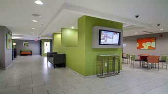 Holiday Inn Express & Suites Jackson Downtown - Coliseum by IHG