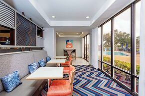 Hampton Inn Orlando-International Airport