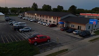 Motel 6 Fond Du Lac, WI