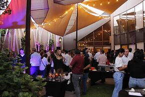 Hotel Director Vitacura