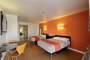 Motel 6 Edinburg, TX