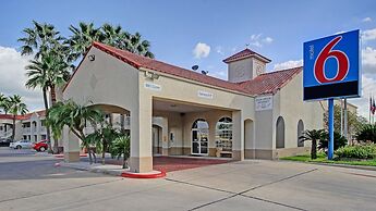 Motel 6 Edinburg, TX