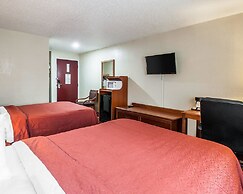 Quality Inn & Suites Kansas City I-435N Near Sports Complex