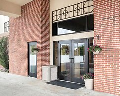 Quality Inn & Suites Niles