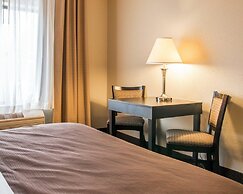 Quality Inn & Suites Niles