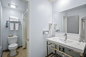 Sol Springs Inn