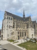 ibis Saint Quentin Basilique
