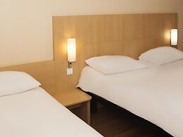 ibis Saint Quentin Basilique