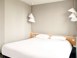 ibis Saint Quentin Basilique