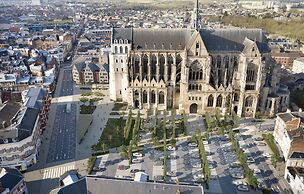 ibis Saint Quentin Basilique