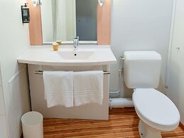 ibis Saint Quentin Basilique